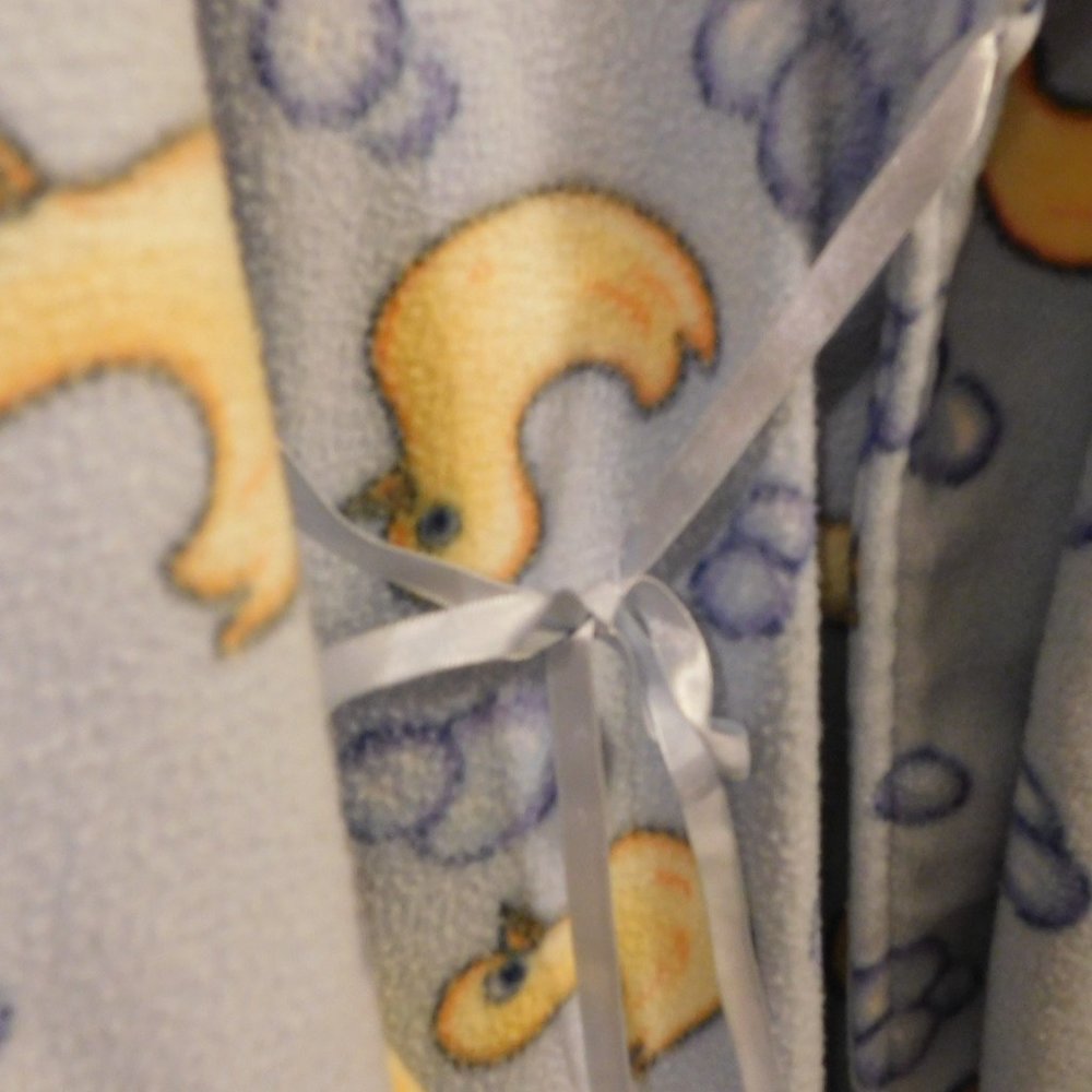 Fuzzy Robe Rubber Ducky Size Medium - Picture 4 of 5
